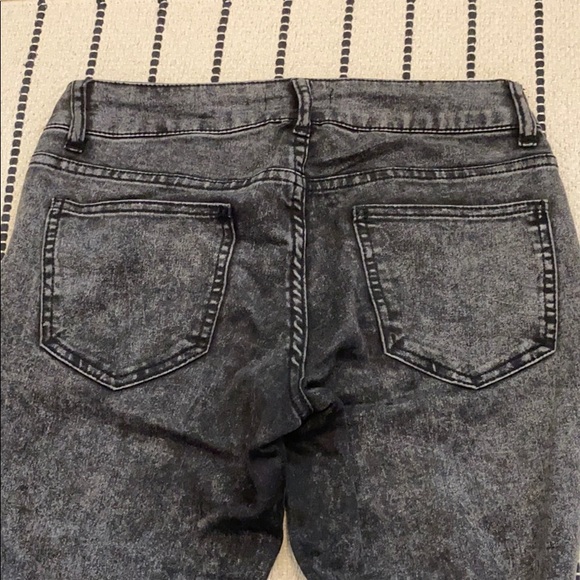 Forever 21 Acid Wash Jeggings - Picture 2 of 7